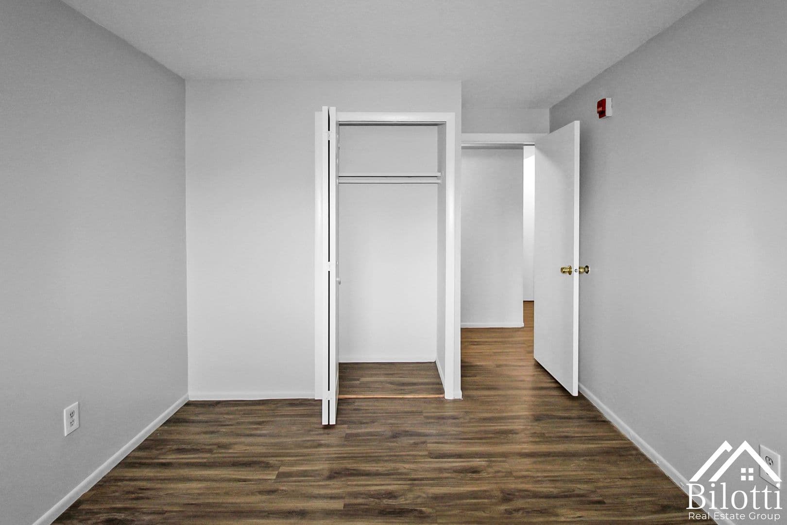 Pawtucket Apartment: 325 Prospect Street