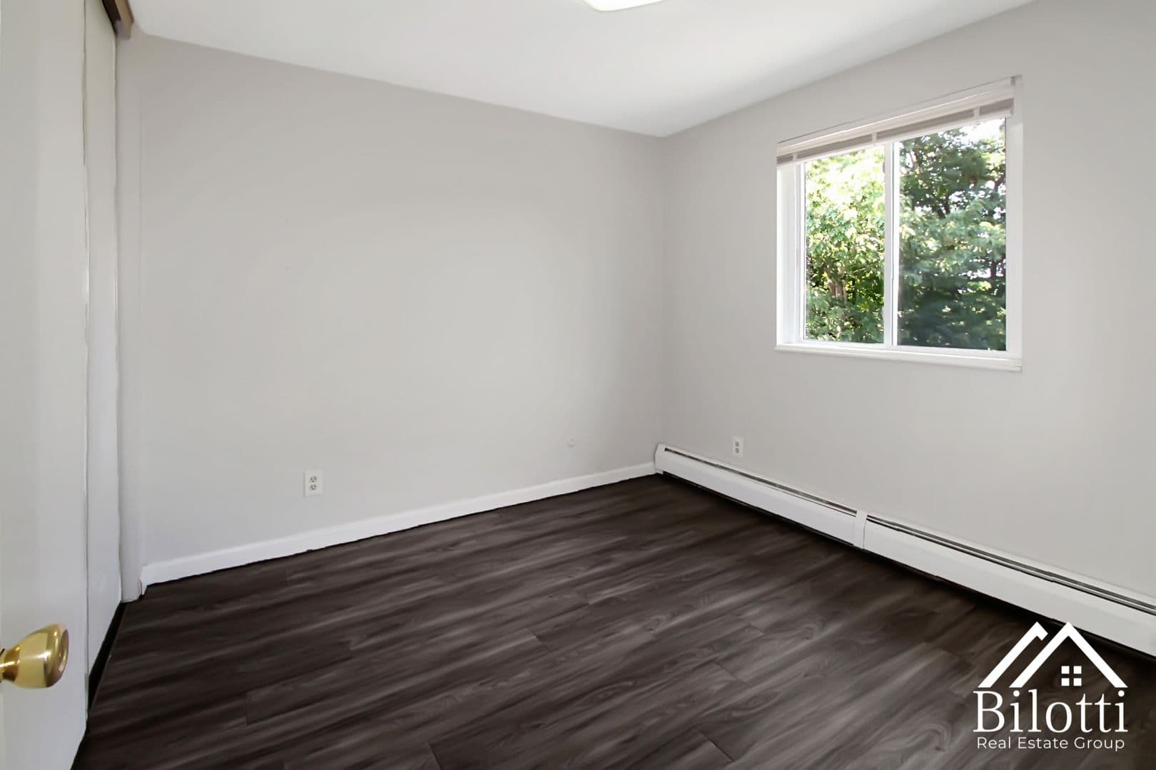 East Providence Apartment: 18 Lee Road