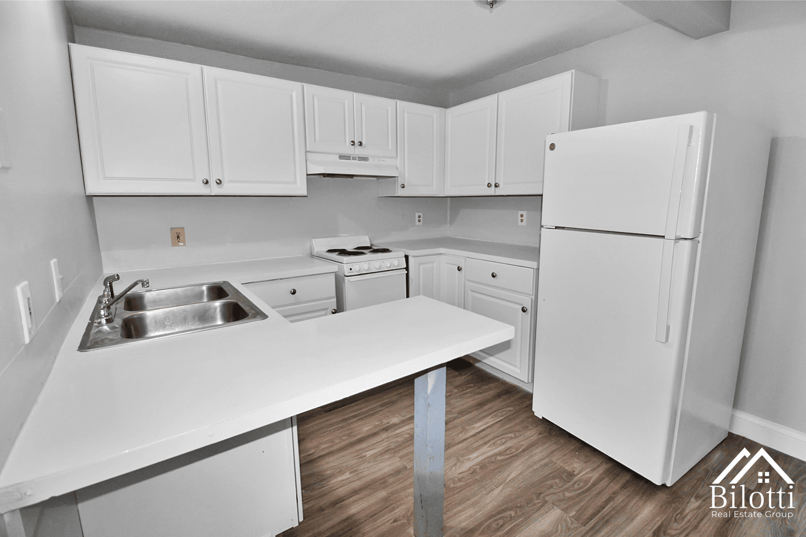 Fall River Apartment: 859 Pine Street