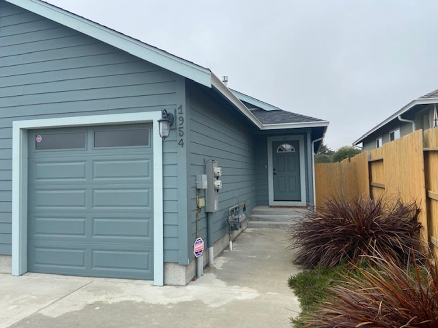 McKinleyville Apartment: 1956 Sagewood Way
