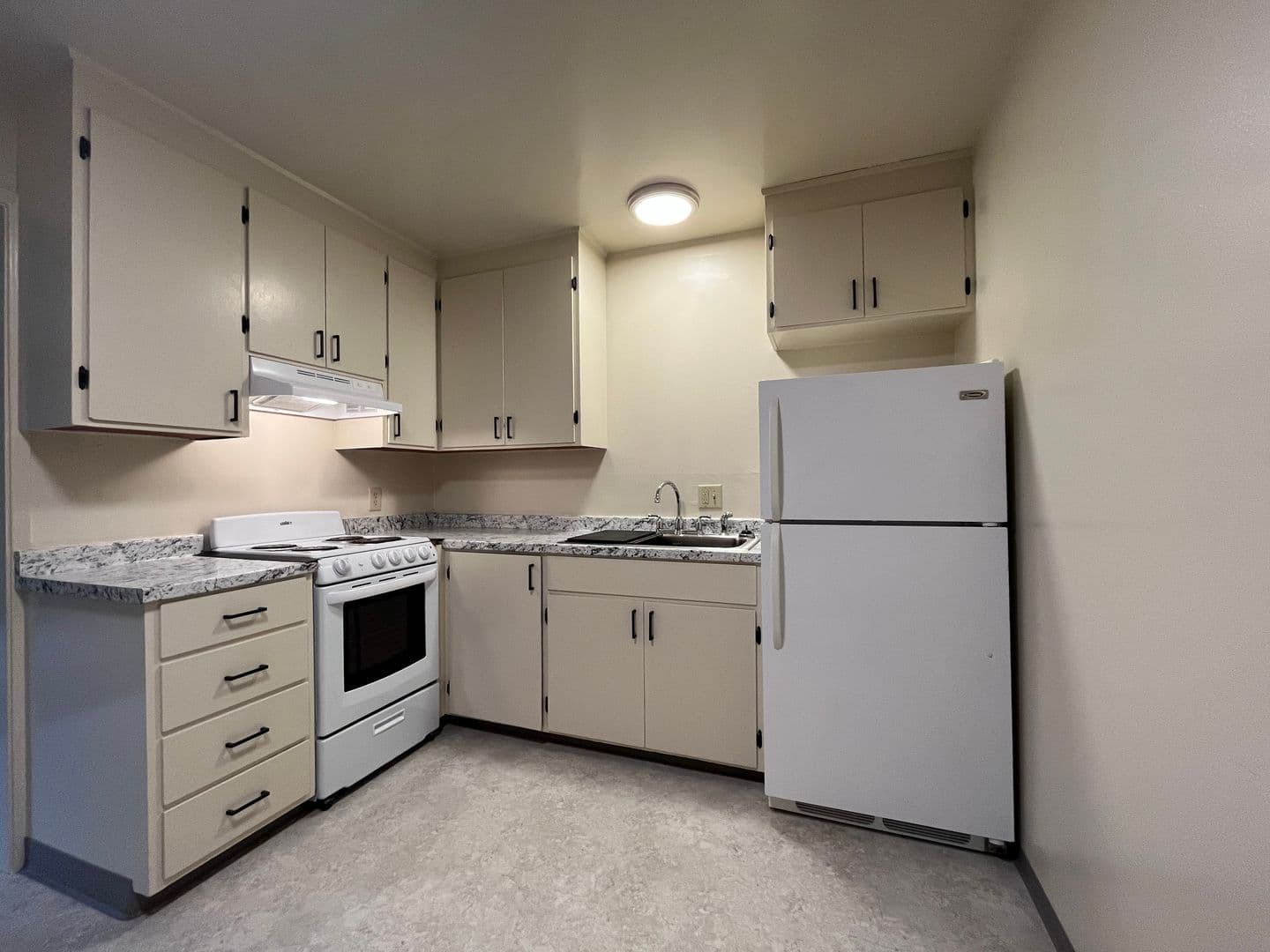 Arcata Apartment: 964 9th ST