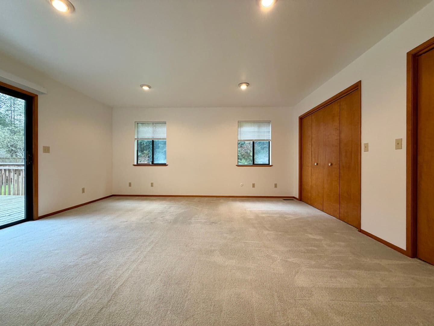 Eureka Townhome: 4036 Campton RD