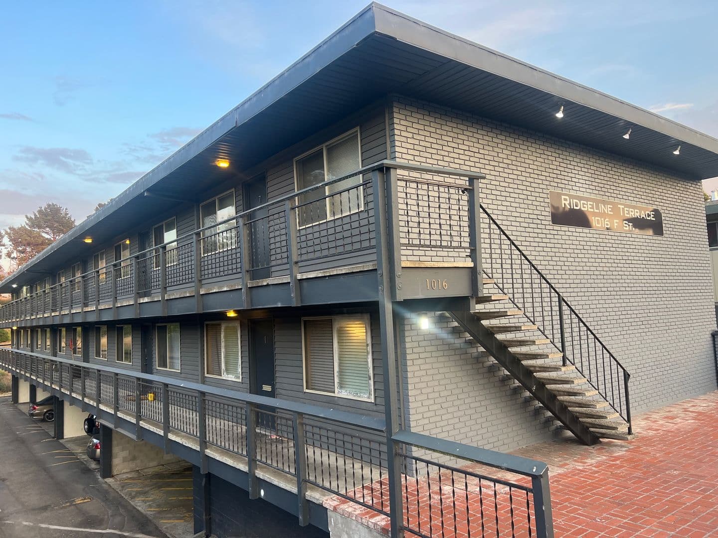 Arcata Apartment: 1016 F ST