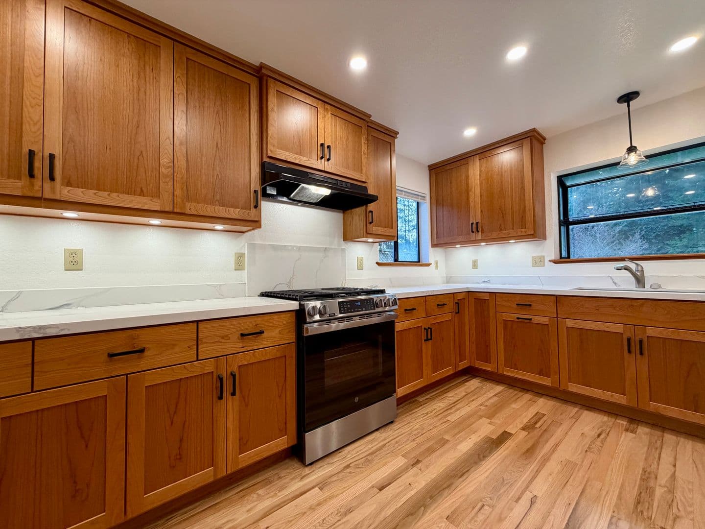 Eureka Townhome: 4036 Campton RD