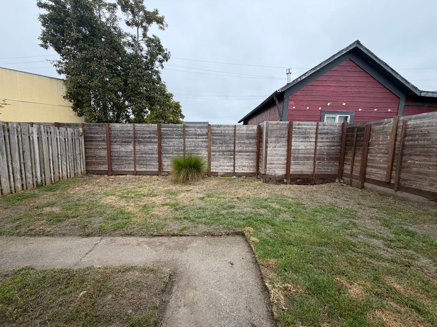 Arcata Apartment: 560 G ST