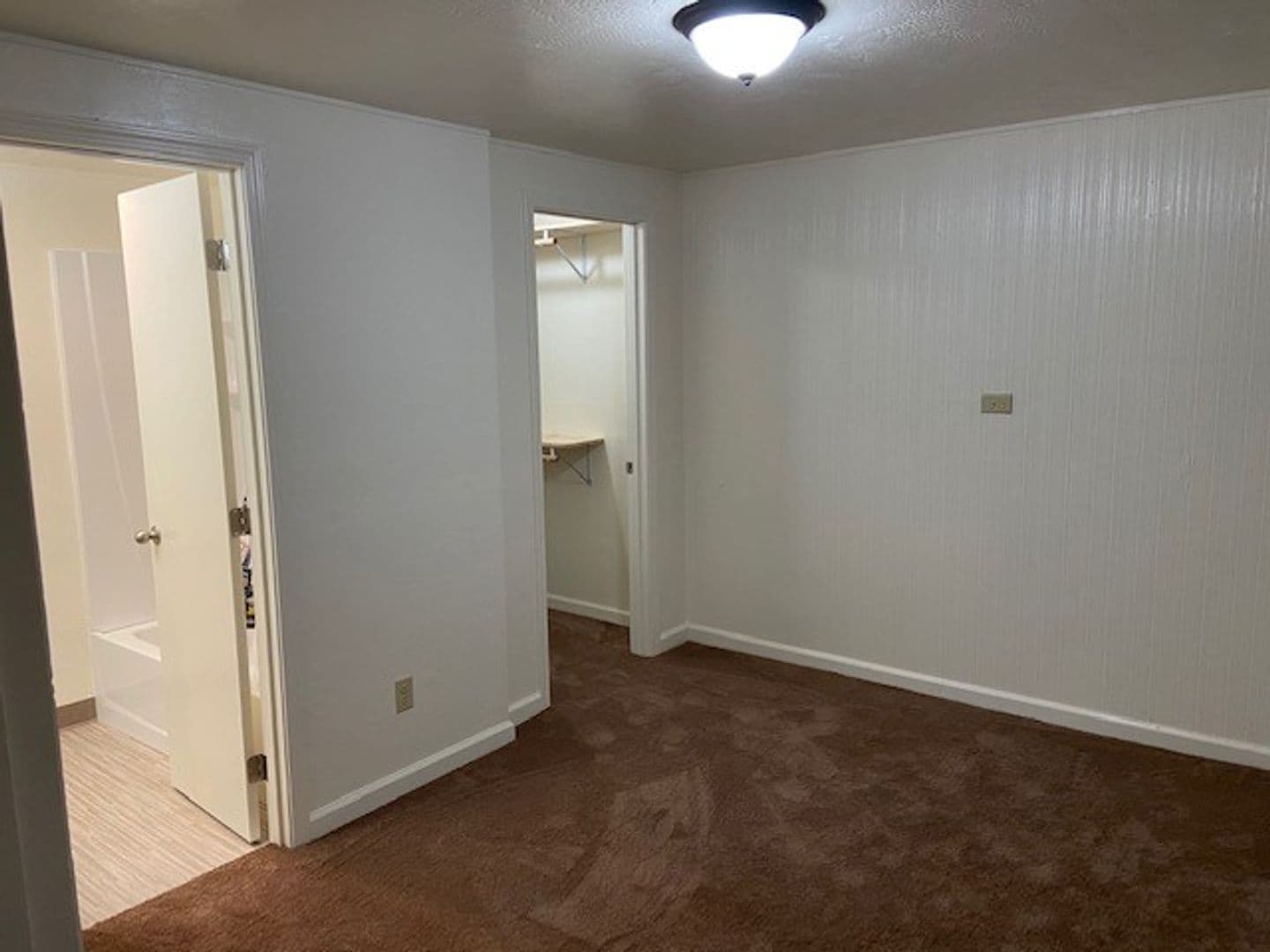 Eureka Apartment: 4041 & 4043 Williams St Unit #1-9