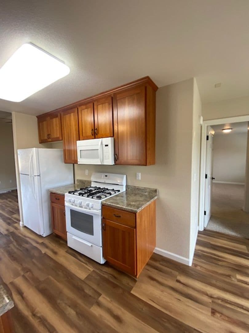 McKinleyville Apartment: 1956 Sagewood Way