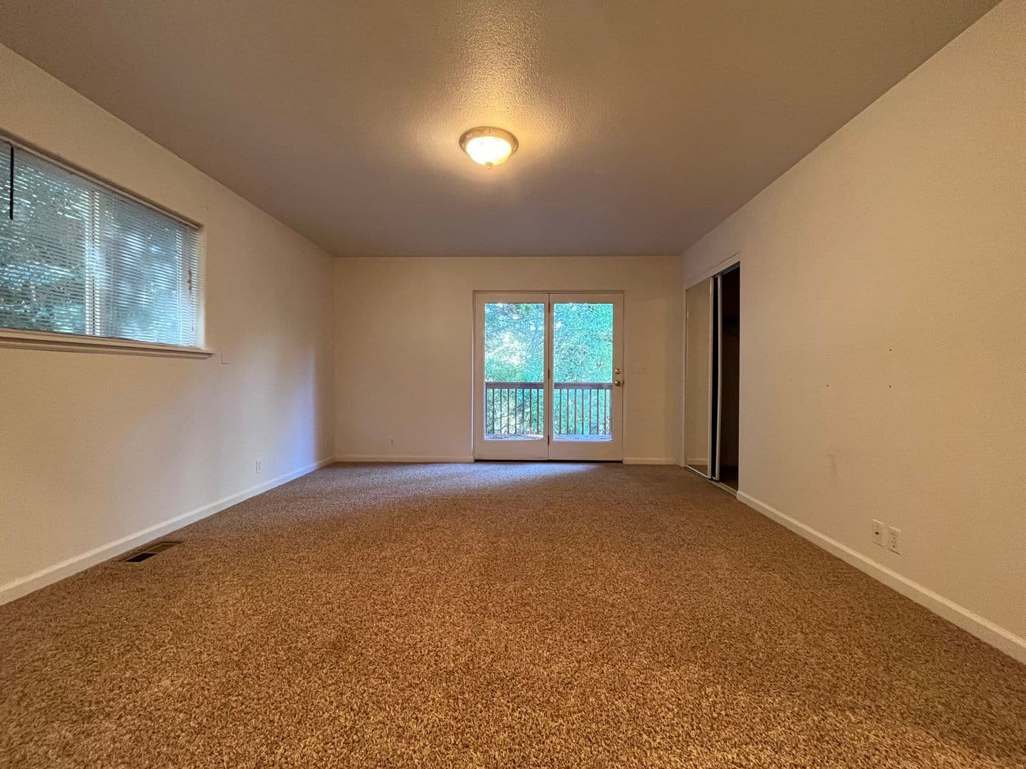 Eureka House: 1146 Vista DR