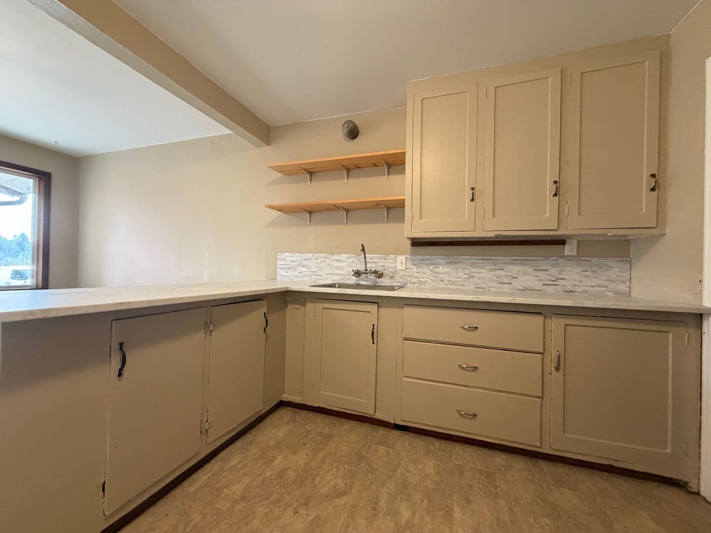 Fortuna Apartment: 65-97 Page Way