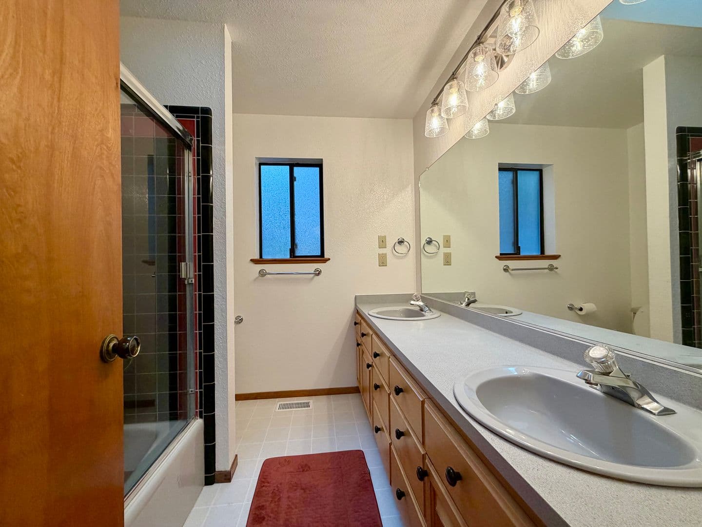 Eureka Townhome: 4036 Campton RD