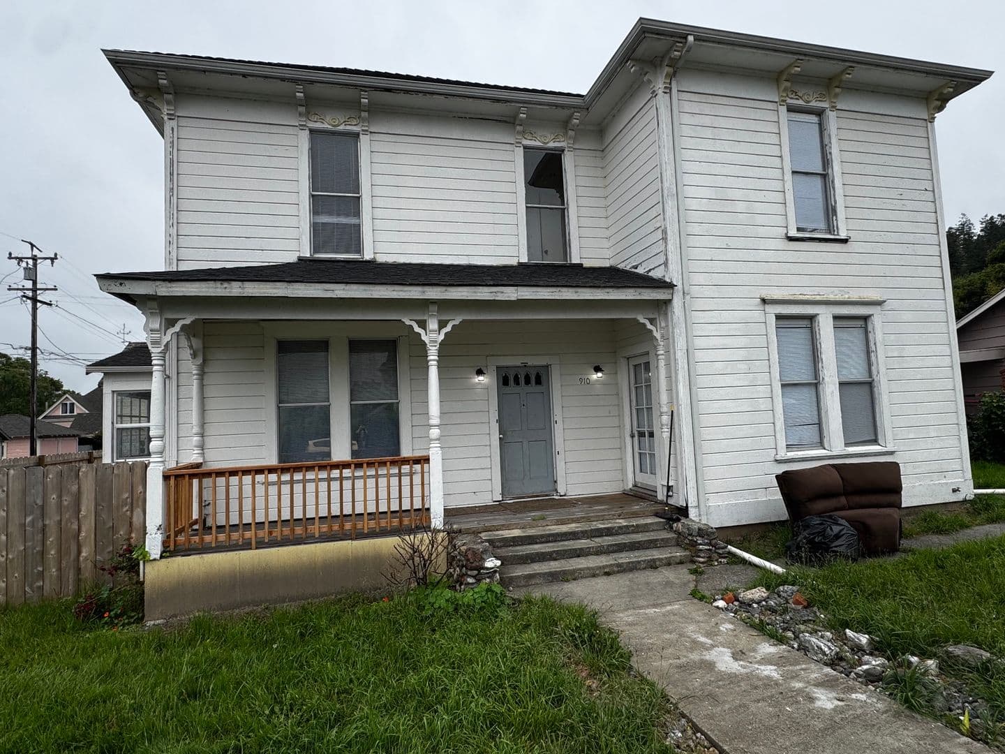 Fortuna Apartment: 910 8th ST
