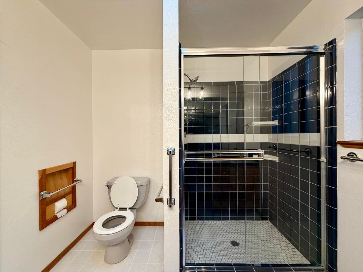 Eureka Townhome: 4036 Campton RD