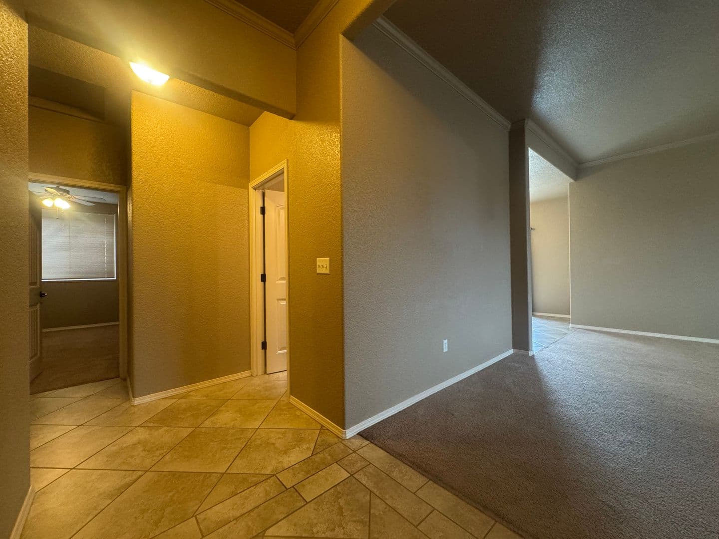 Loleta House: 7 Shadowbrook ST