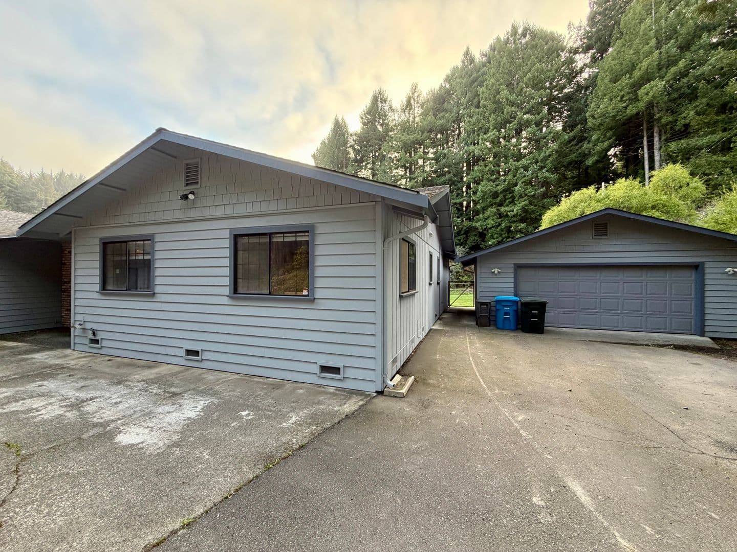 Eureka Townhome: 4036 Campton RD