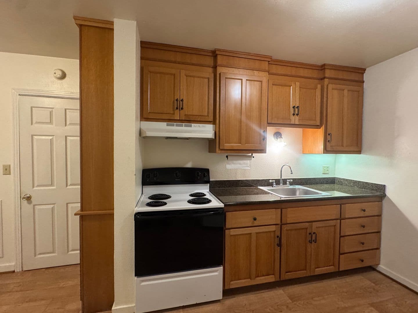 Arcata Apartment: 560 G ST