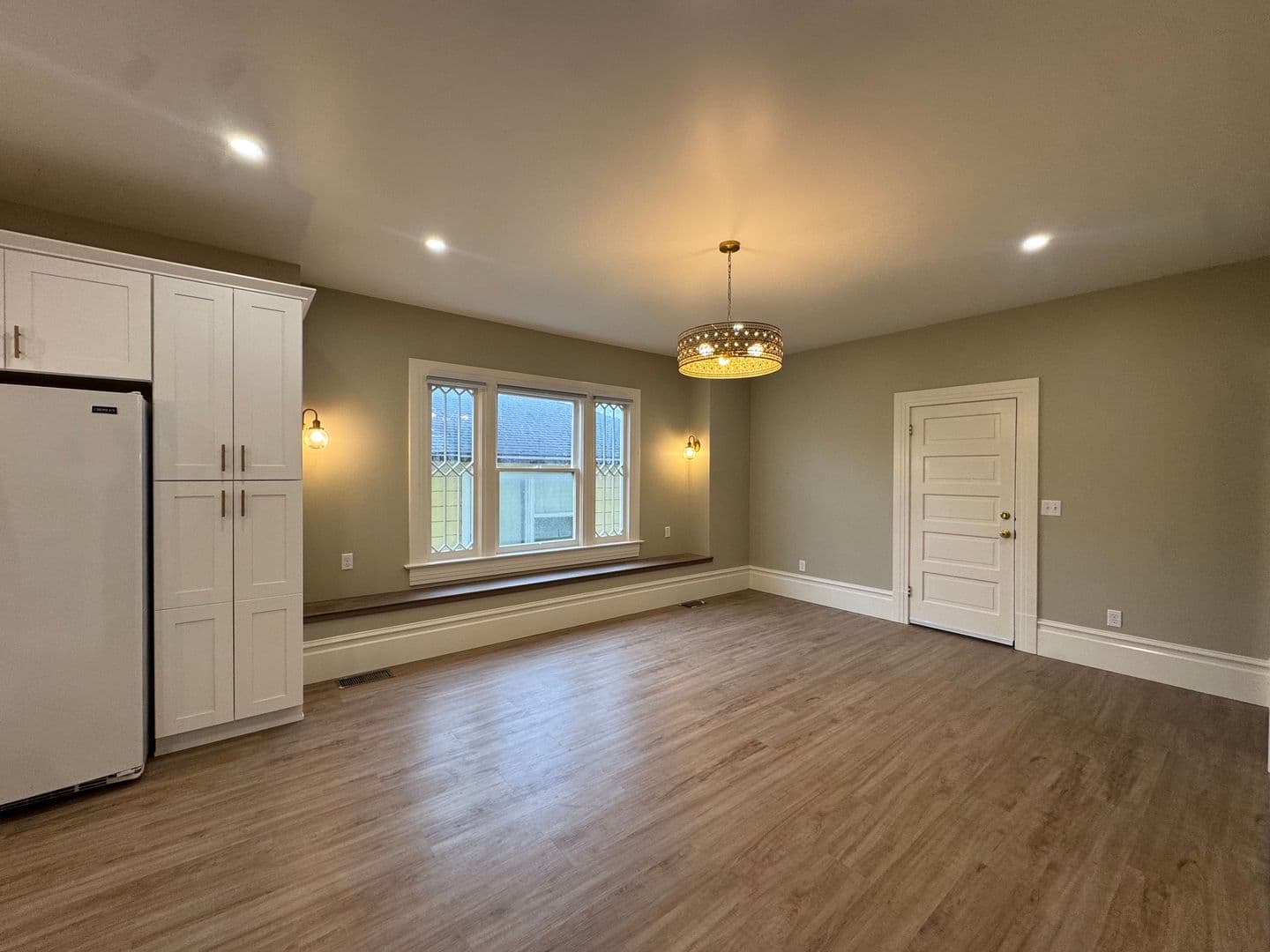 Eureka Apartment: 2146 C ST