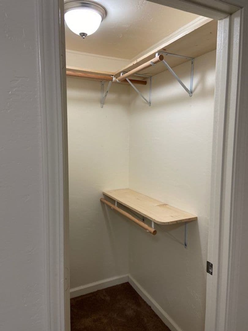 Eureka Apartment: 4041 & 4043 Williams St Unit #1-9
