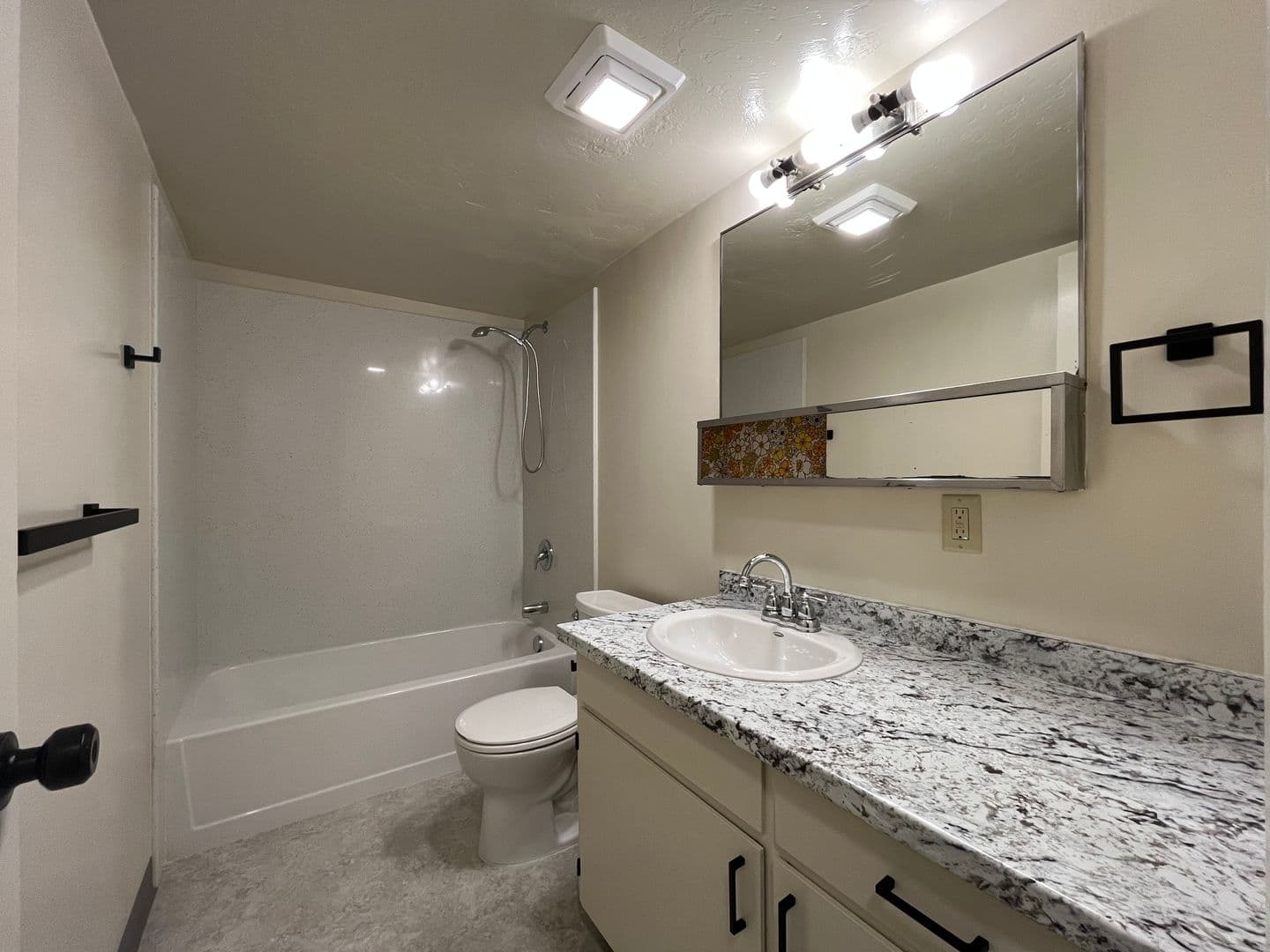 Arcata Apartment: 964 9th ST