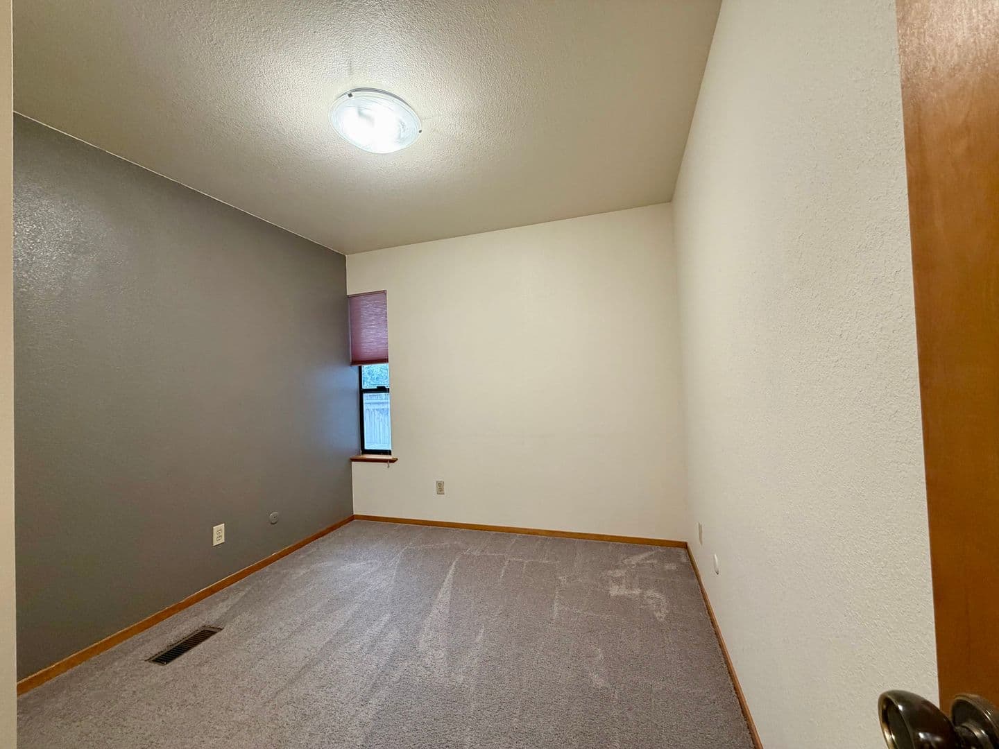 Eureka Townhome: 4036 Campton RD