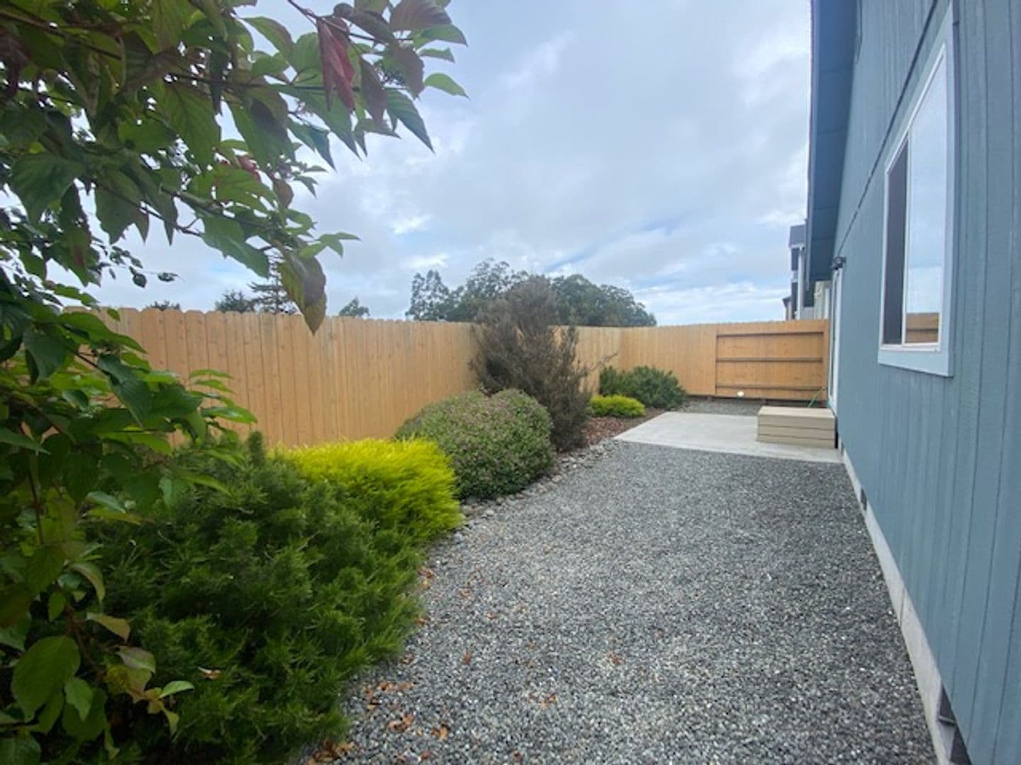McKinleyville Apartment: 1956 Sagewood Way