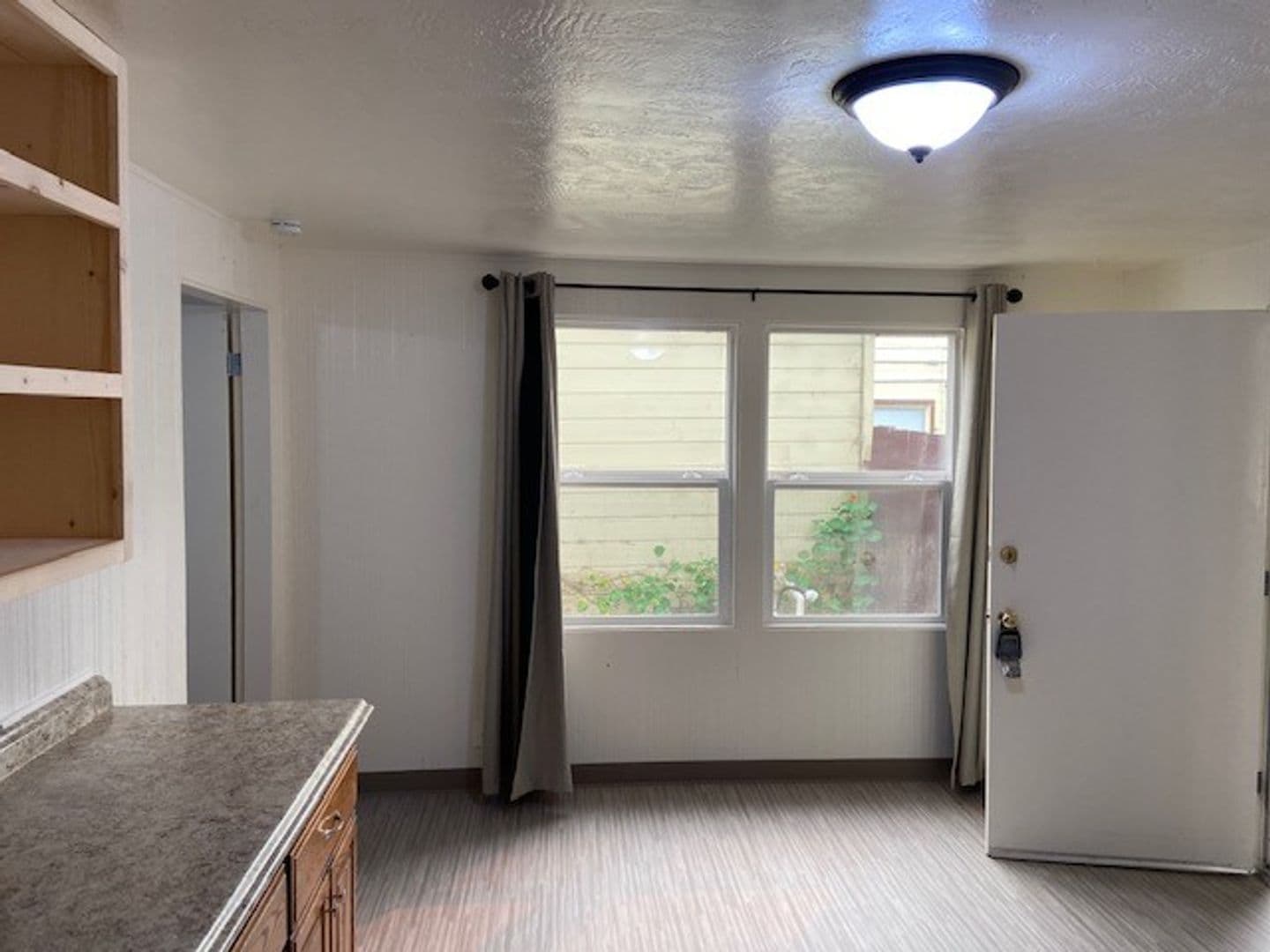 Eureka Apartment: 4041 & 4043 Williams St Unit #1-9