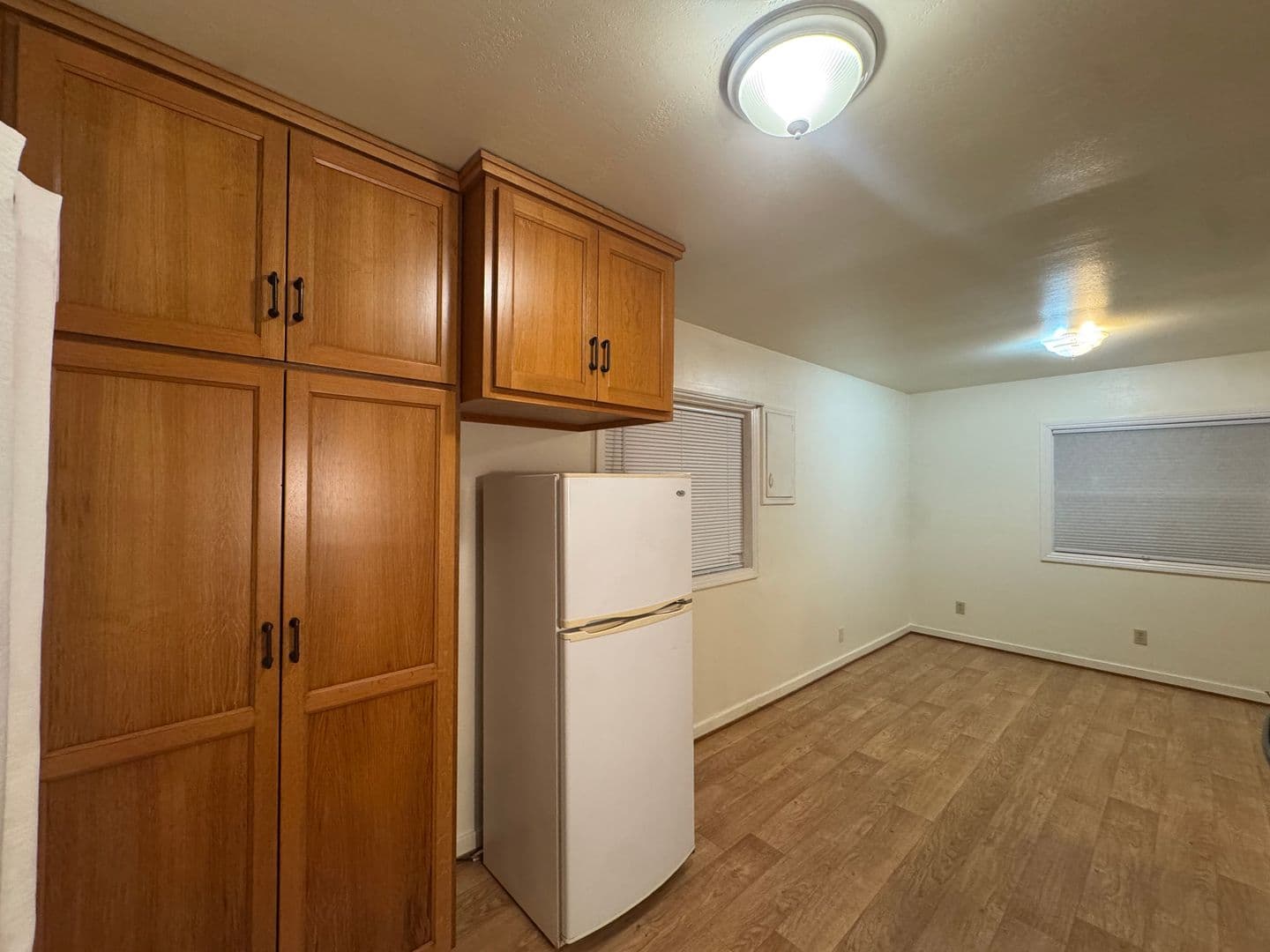 Arcata Apartment: 560 G ST