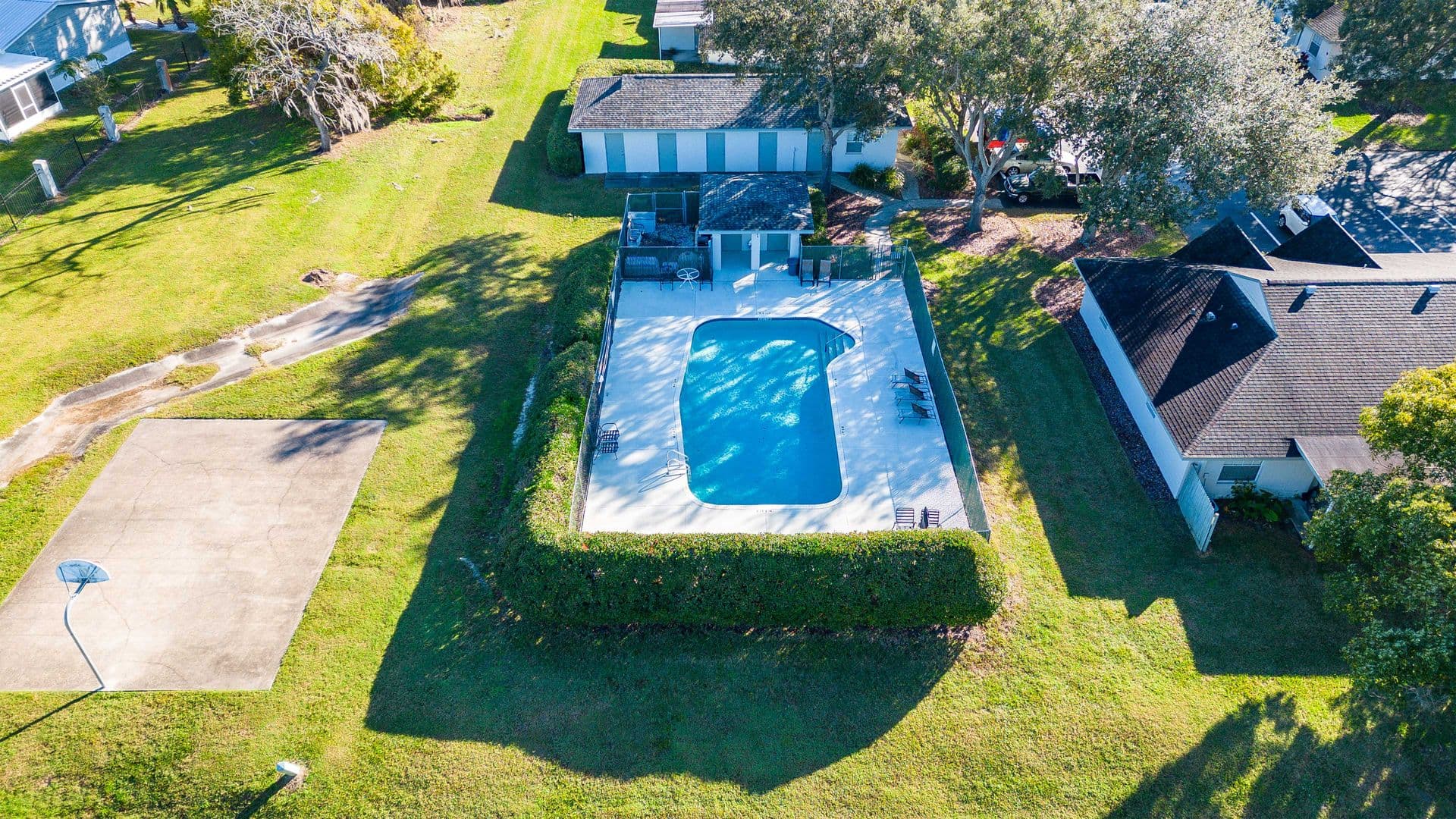 Zephyrhills Apartment: 38070 Daughtery Rd