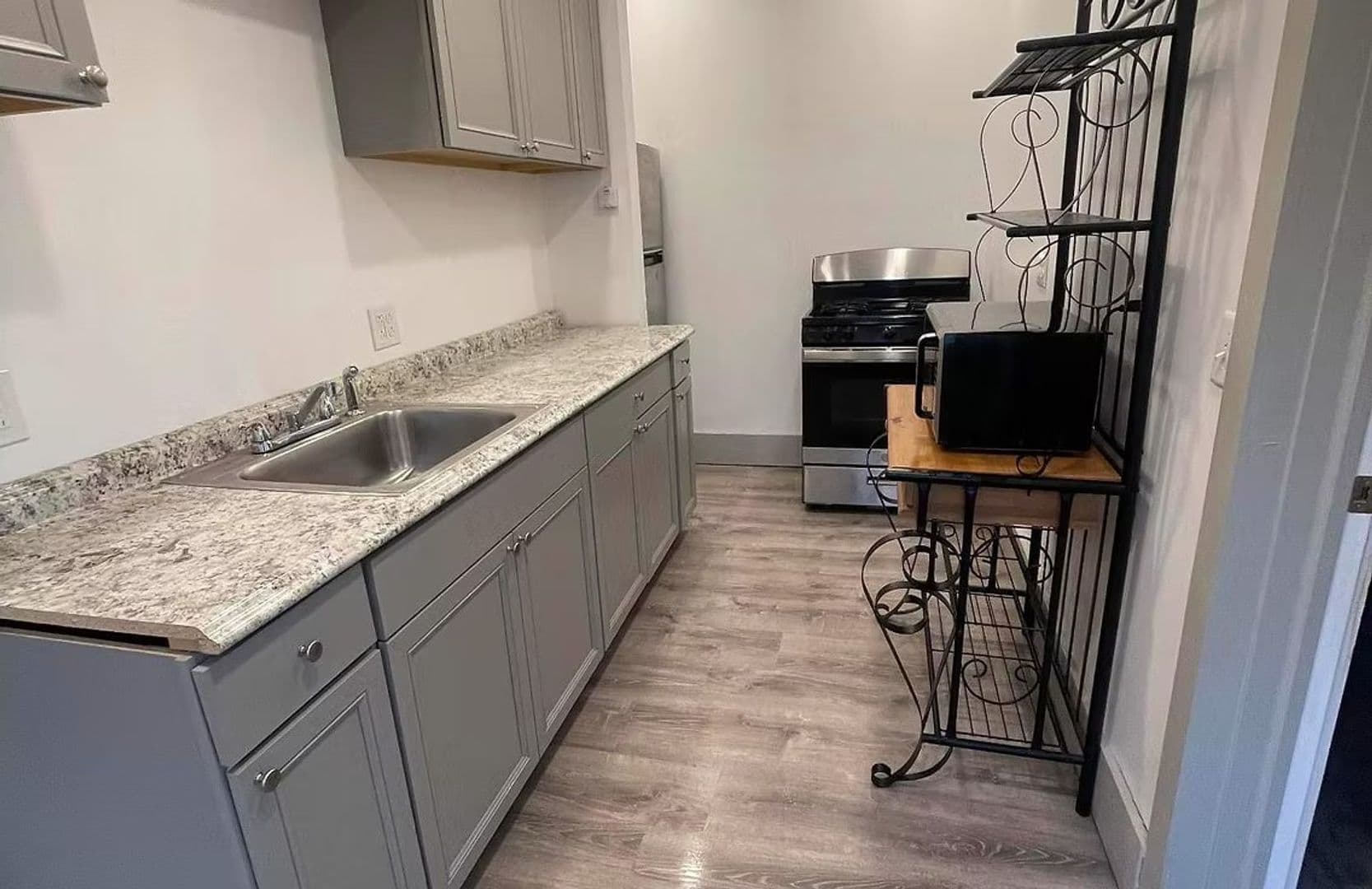 Binghamton Apartment: 158 Hawley