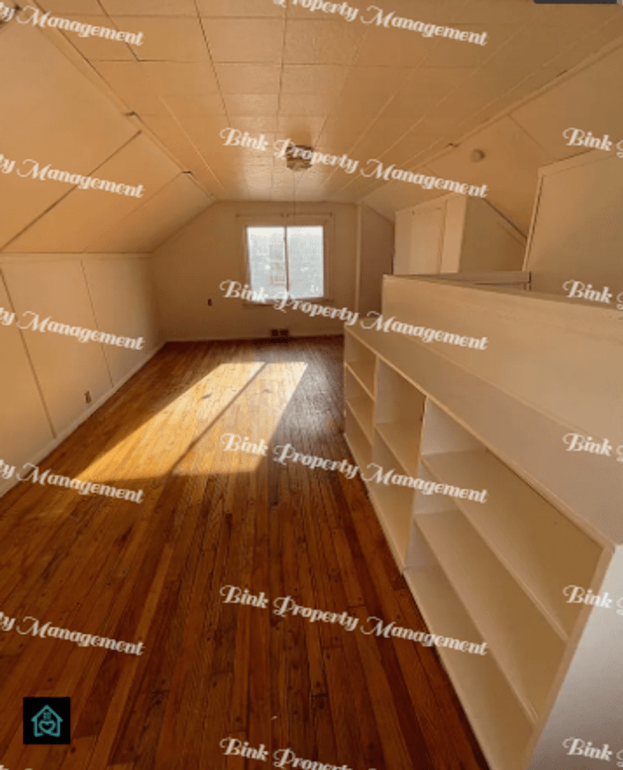 Detroit House: 20277 Ferguson St