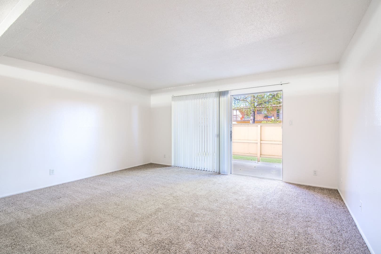 Rosemont Apartment: 3650 Tallyho Drive