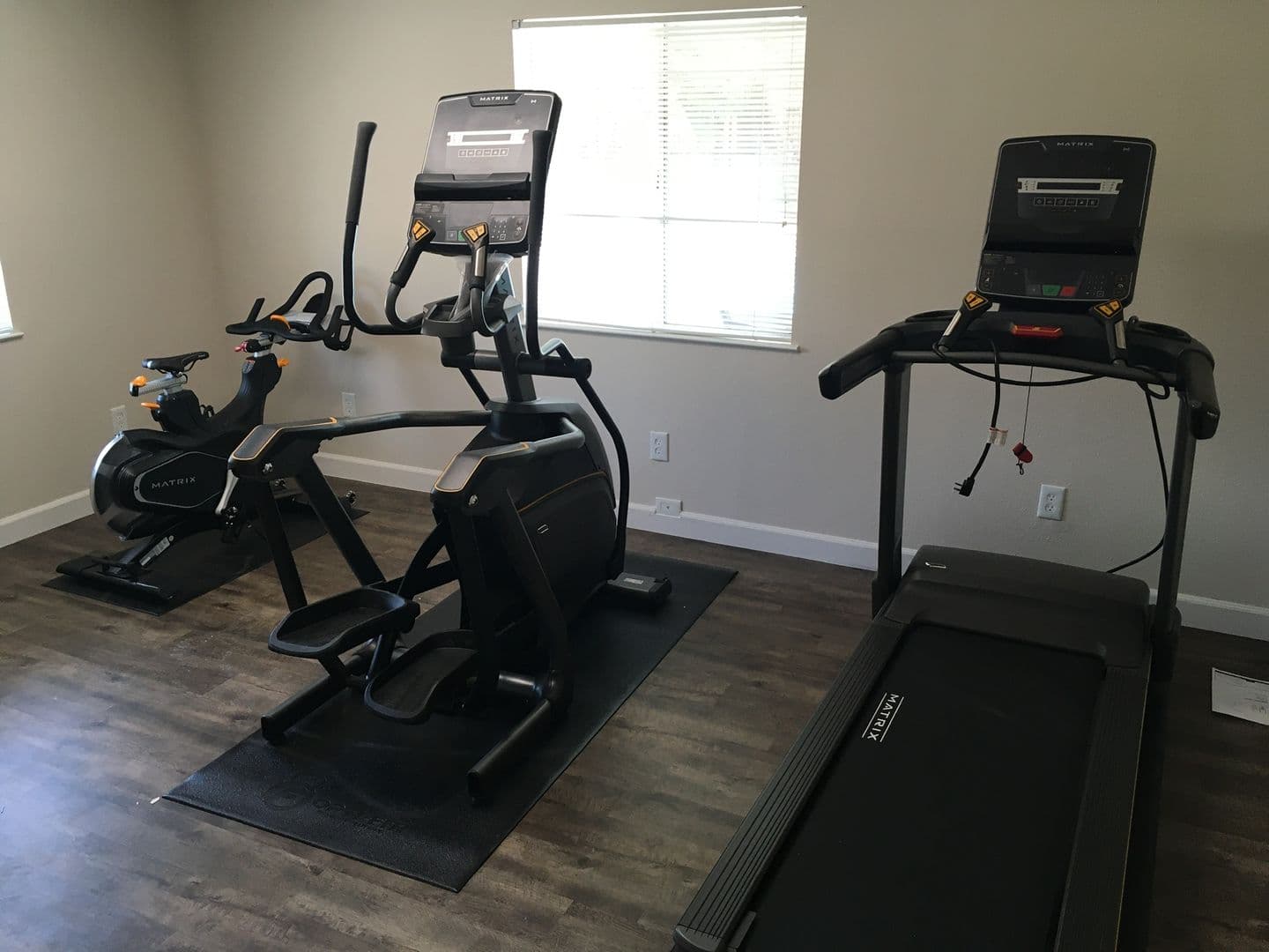 Rosemont Apartment: 3650 Tallyho Drive