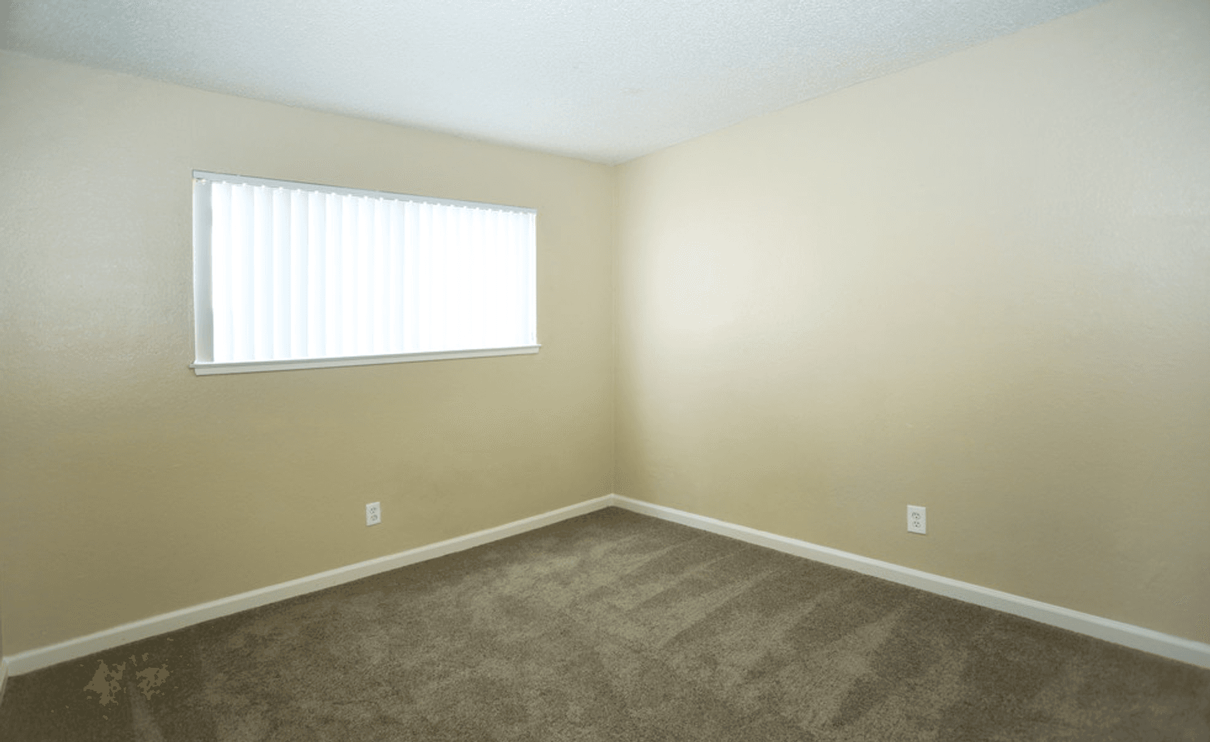Carmichael Apartment: 5844 Garden Park Court