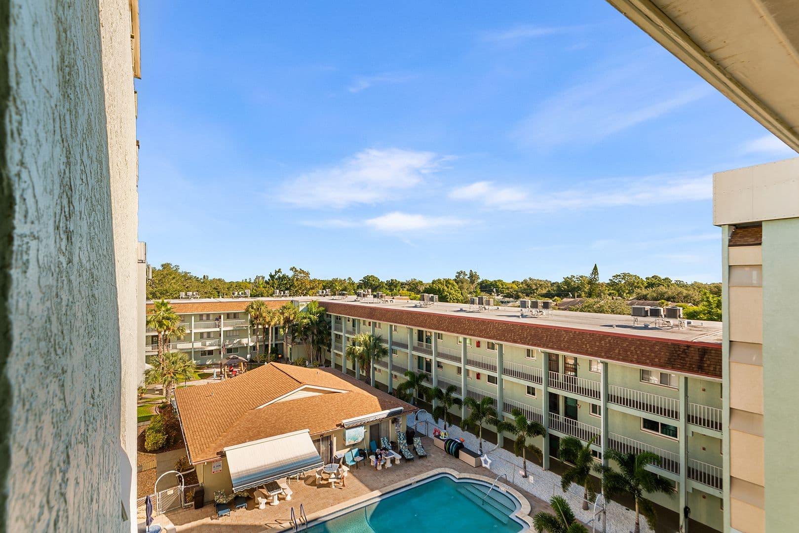 ST PETERSBURG Condo: 801 83RD AVE N
