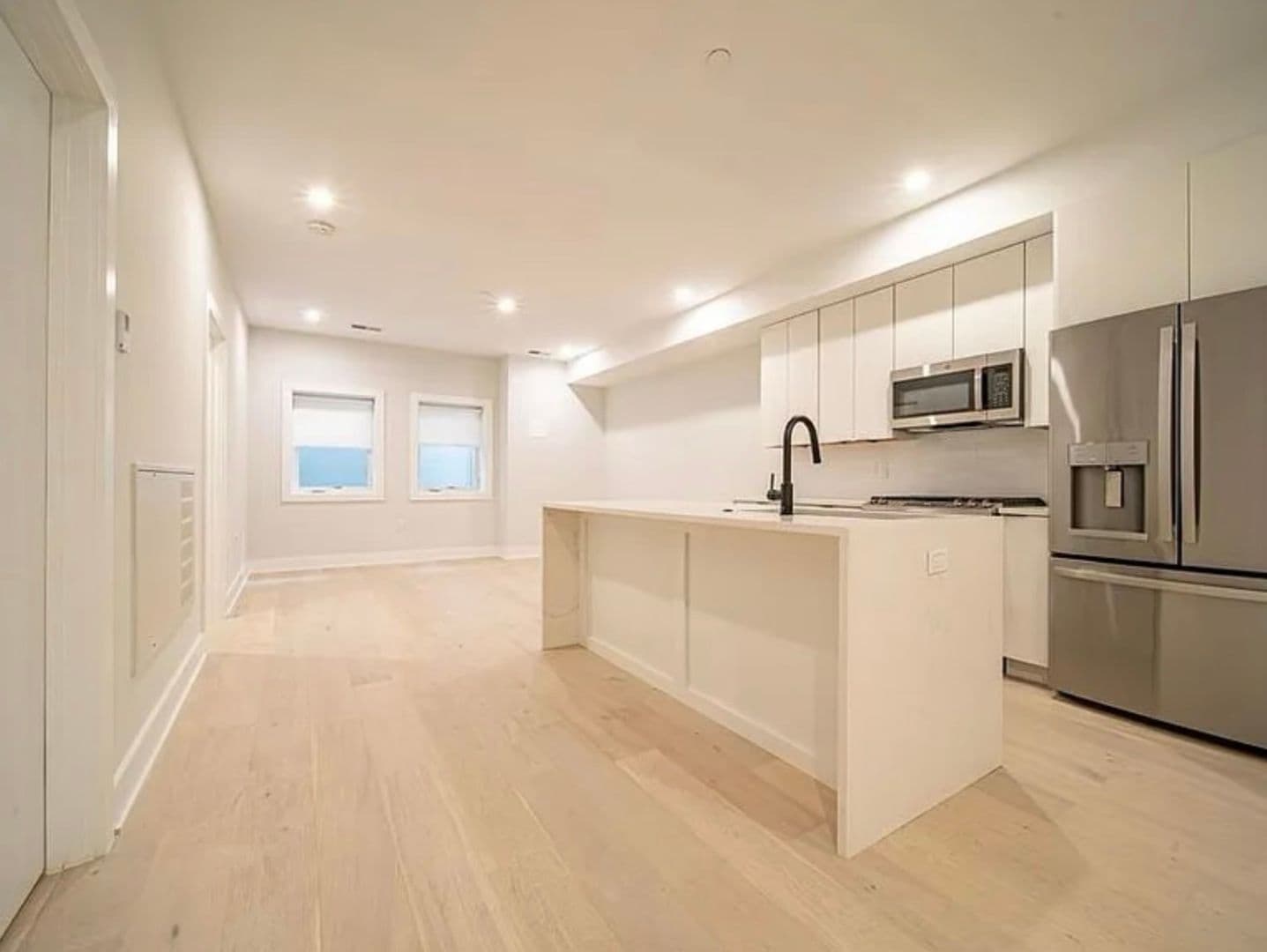 Washington Apartment: 1117 24th Street