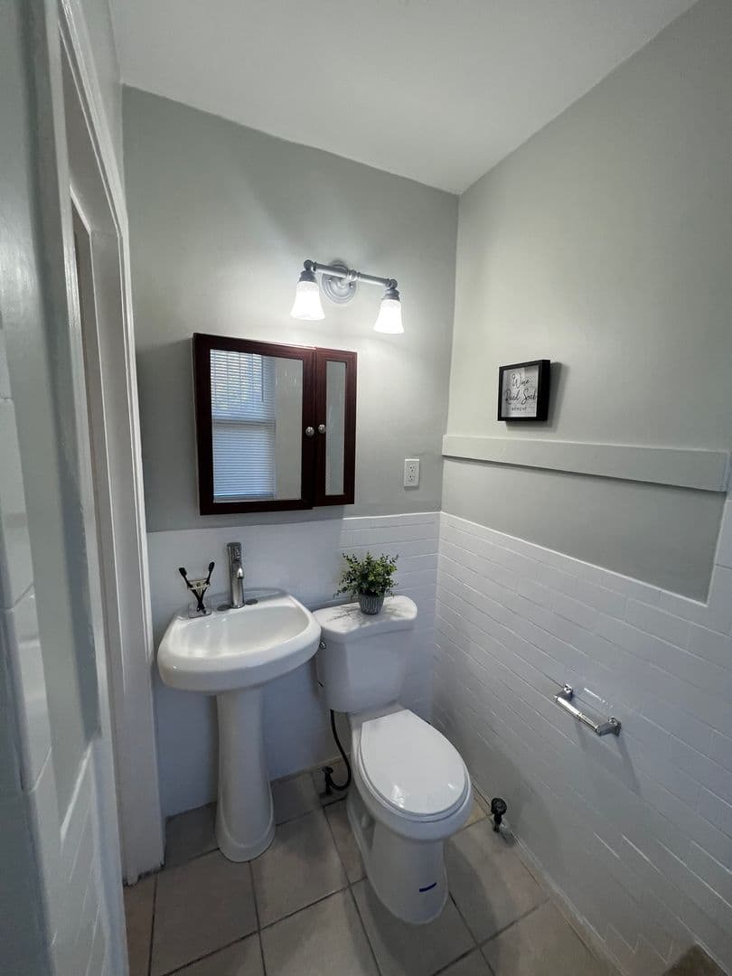 Washington Apartment: 1215 Randolph Street NW