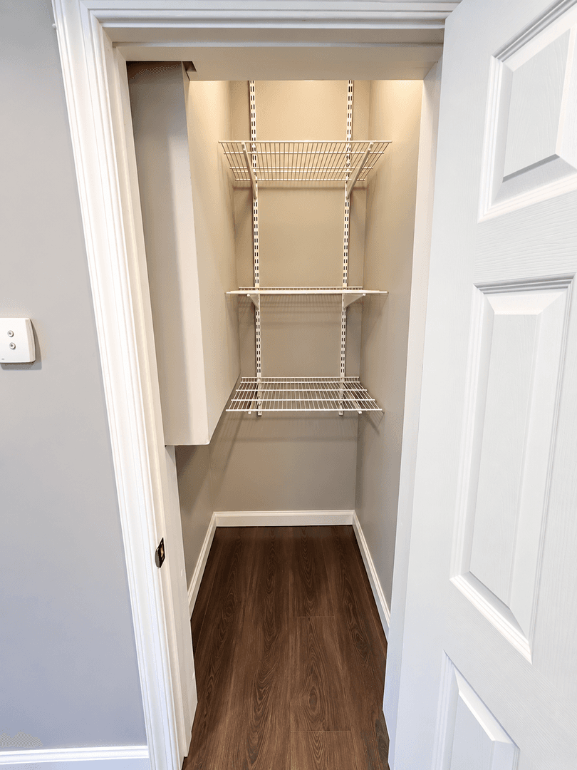 Washington DC Apartment: 1921 M Street NE,