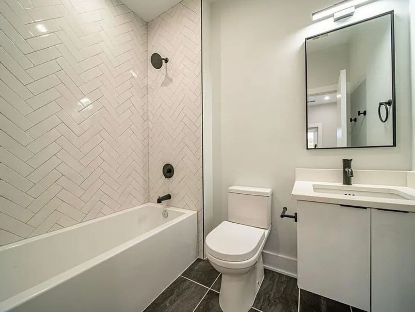 Washington Apartment: 1117 24th Street