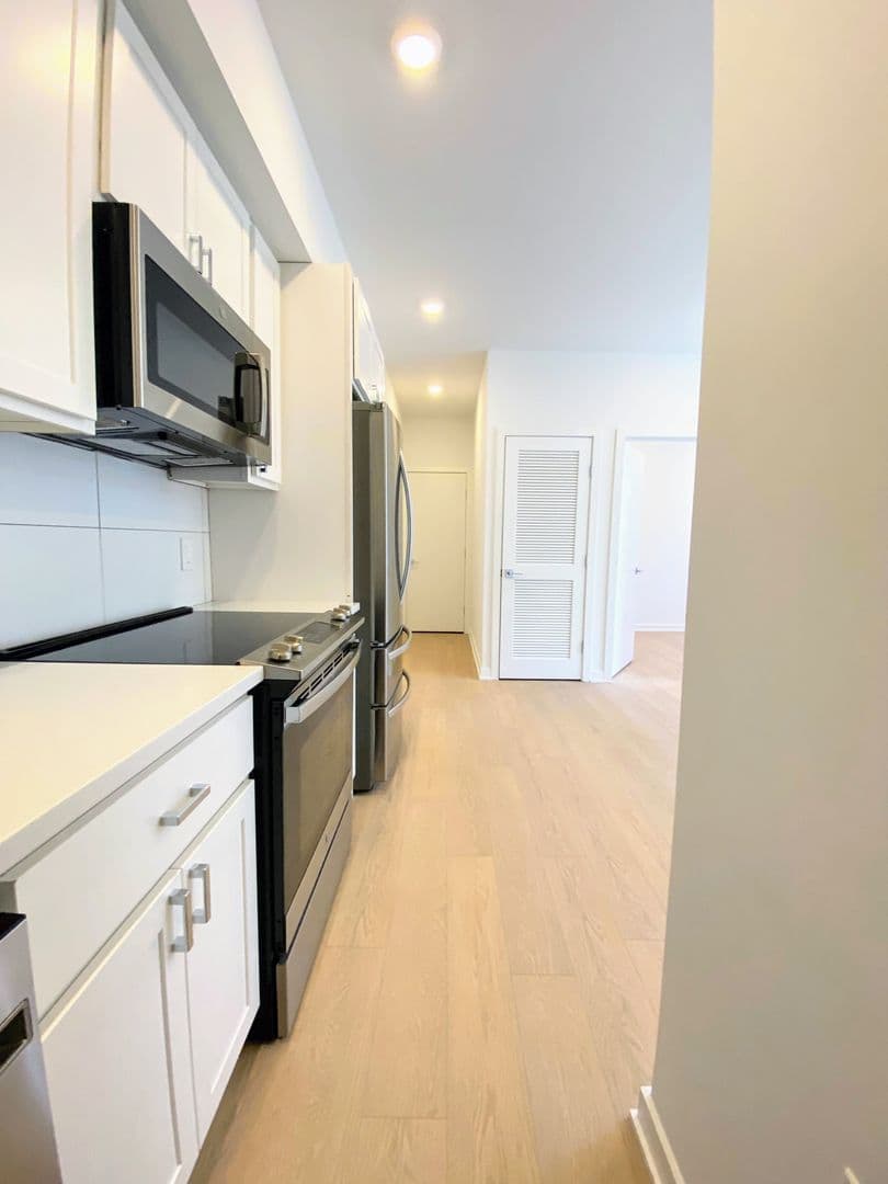 Washington Apartment: 3435 Brown St NW