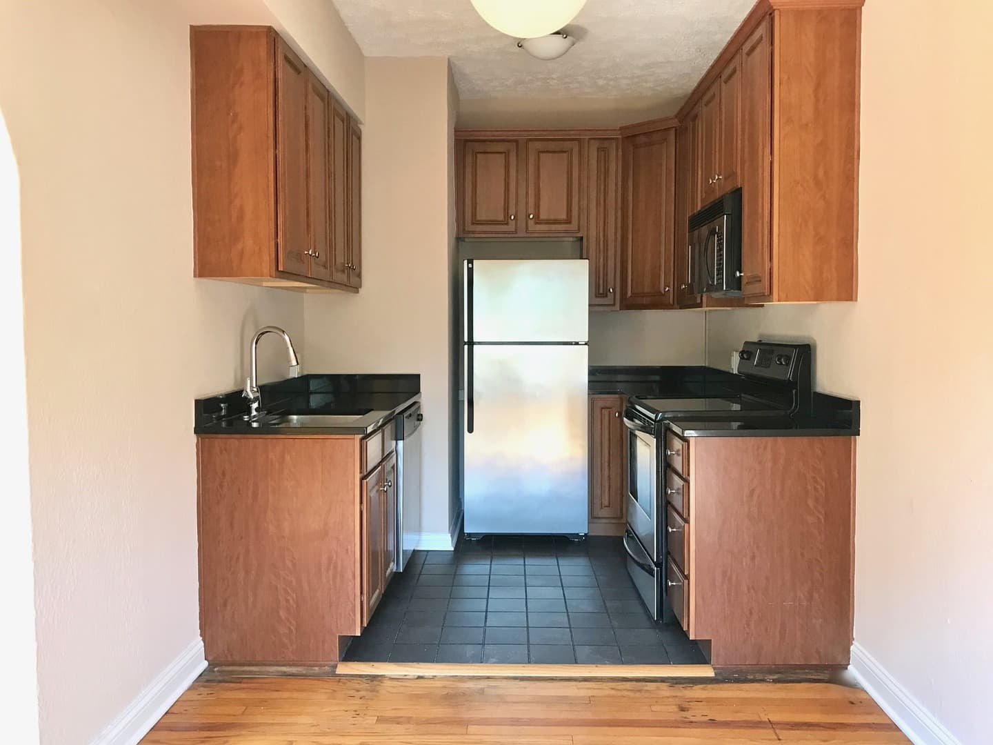 Indianapolis Apartment: 5347 N. College Ave.