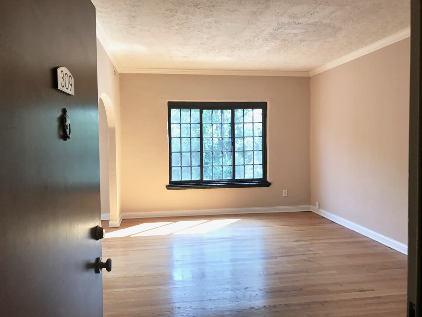 Indianapolis Apartment: 5347 N. College Ave.