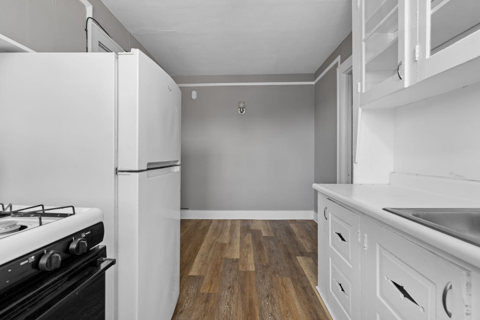 Buffalo Apartment: 575 Colvin Avenue