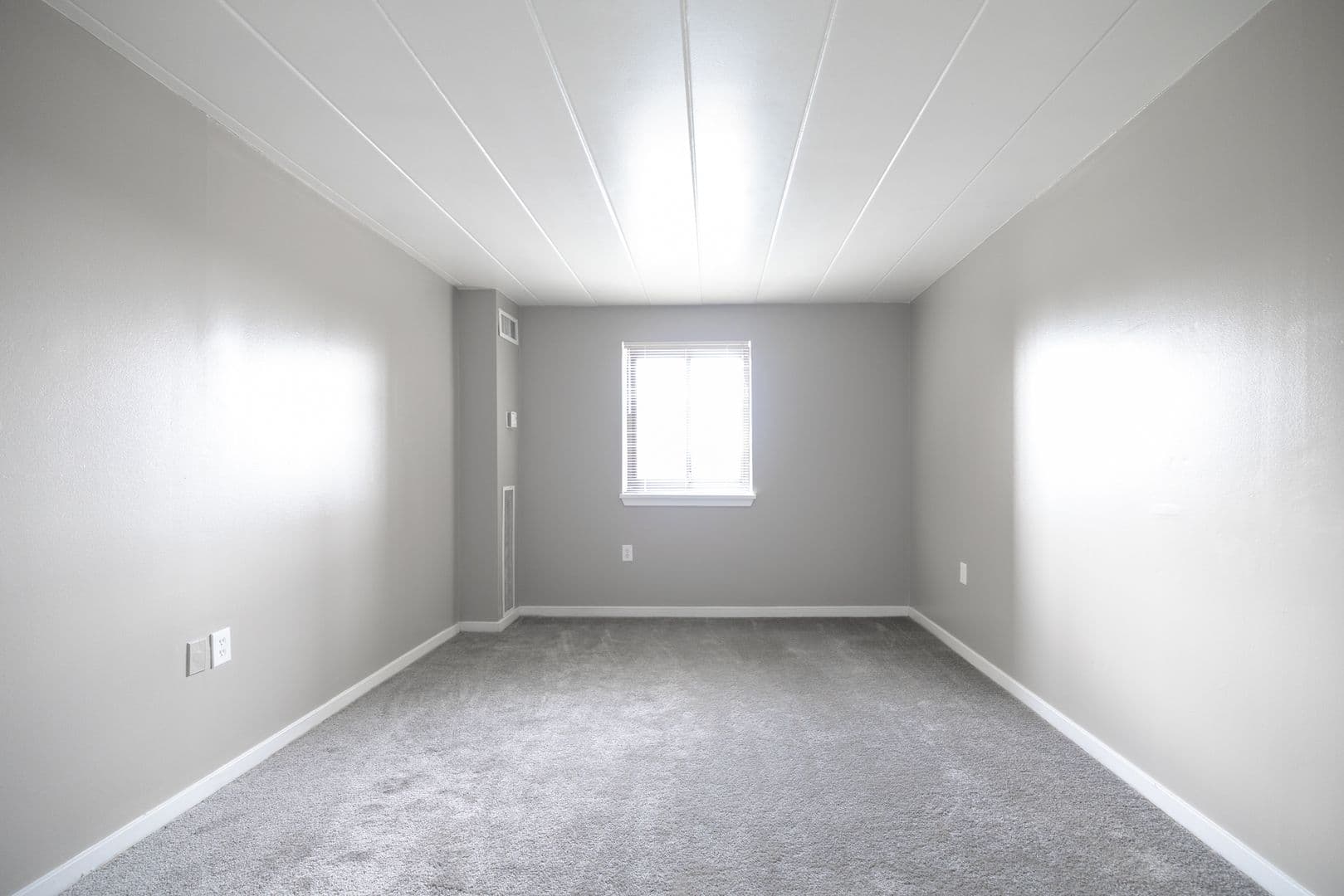 Pittsburgh Apartment: 460 Washington Road