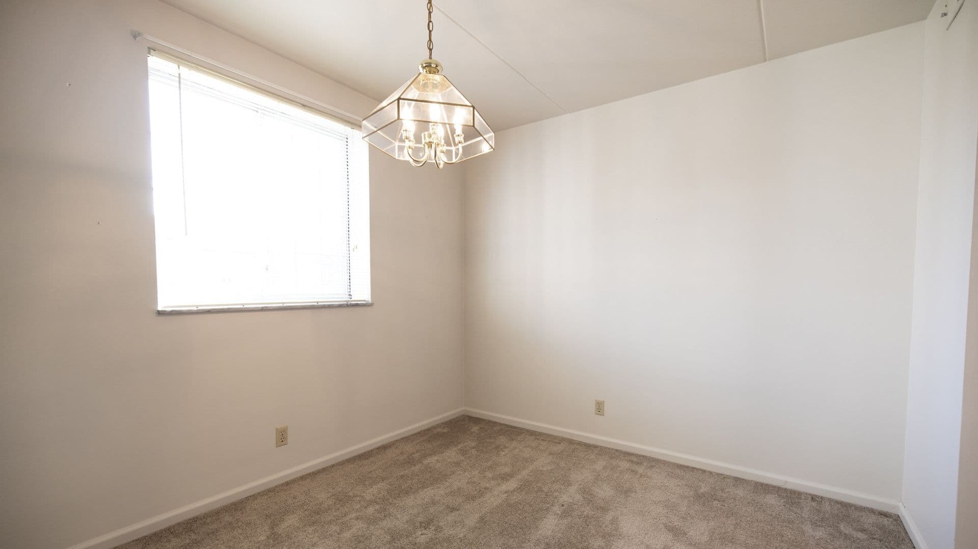 New Kensington Apartment: 300 Craigdell Road