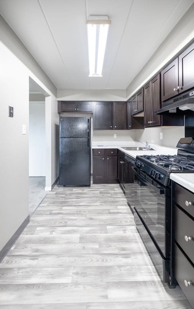Pittsburgh Apartment: 460 Washington Road