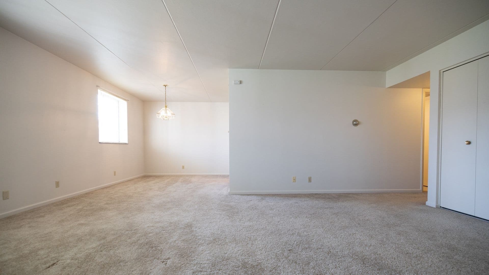 New Kensington Apartment: 300 Craigdell Road