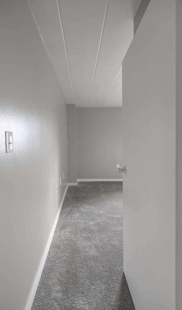 Pittsburgh Apartment: 460 Washington Road
