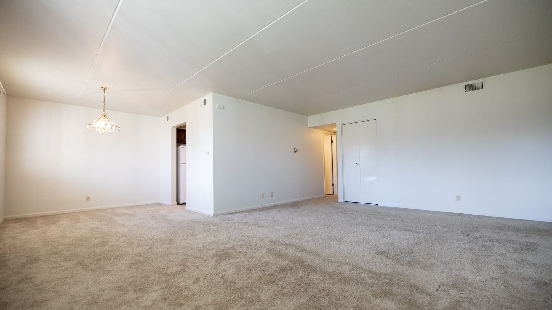 New Kensington Apartment: 300 Craigdell Road
