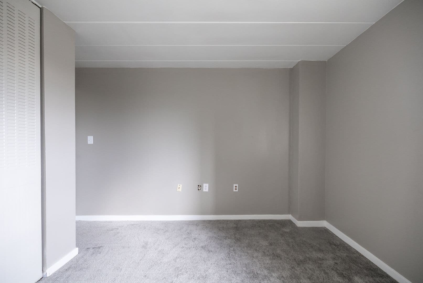Pittsburgh Apartment: 460 Washington Road