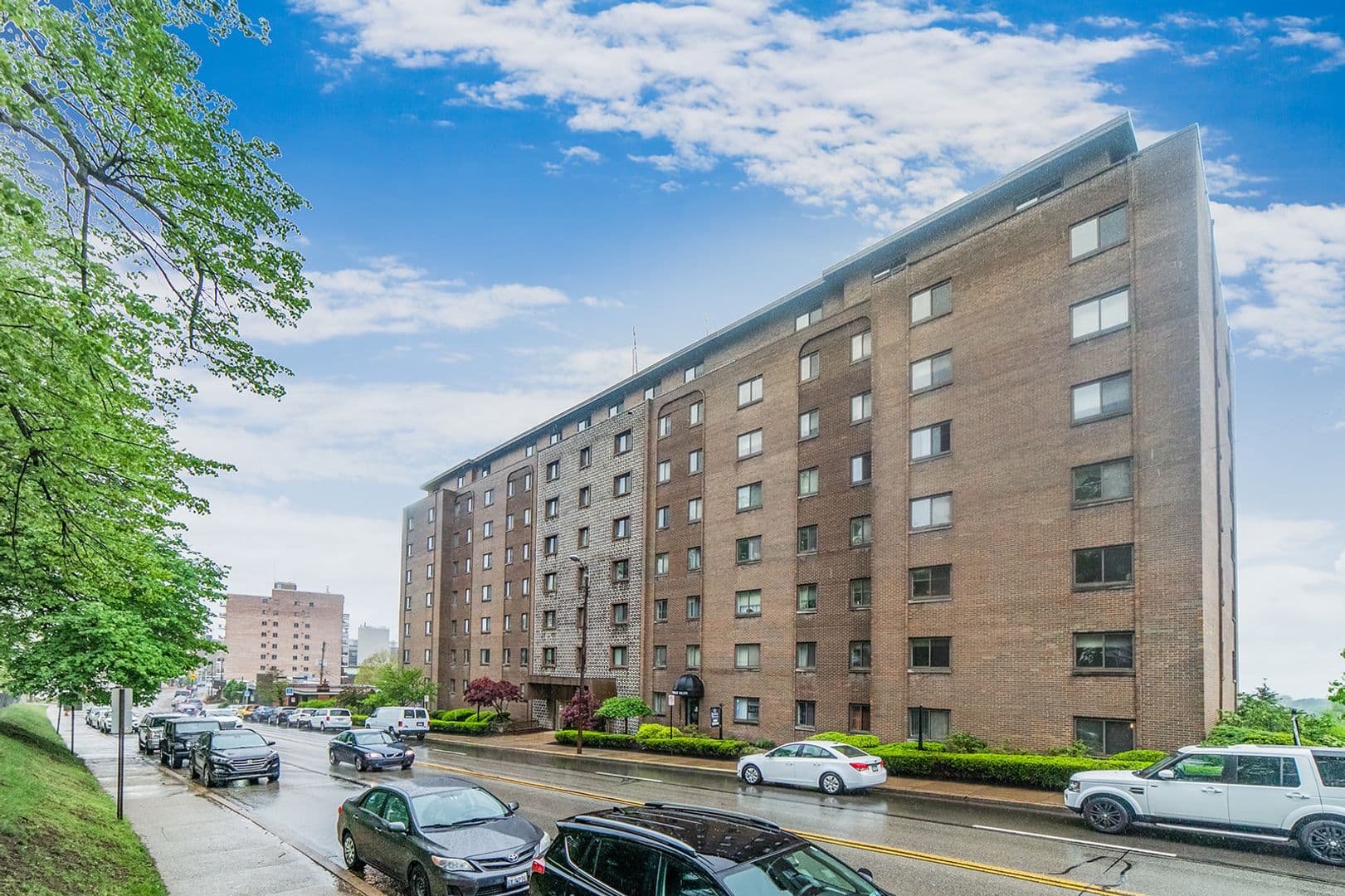 Pittsburgh Apartment: 460 Washington Road