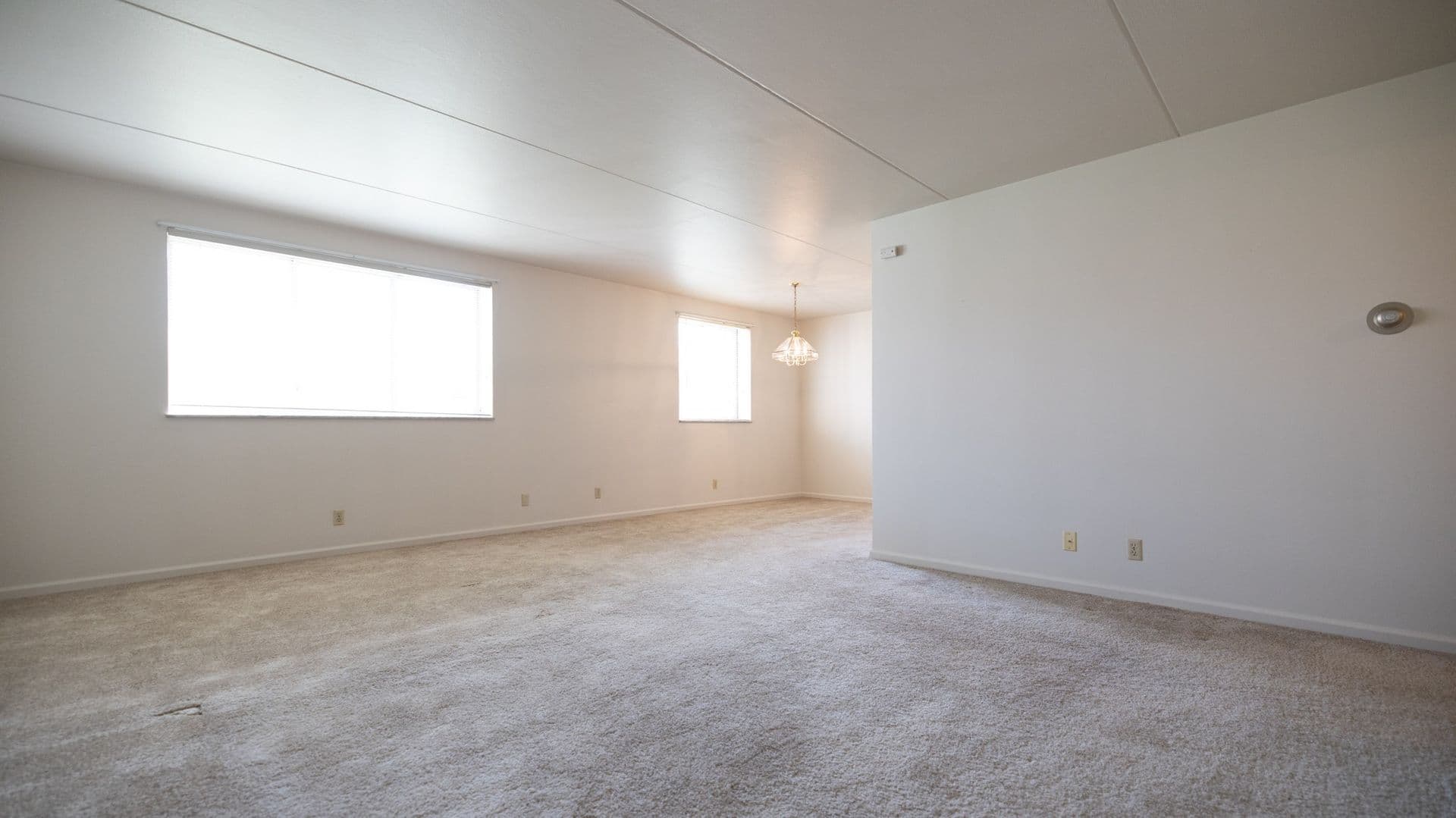 New Kensington Apartment: 300 Craigdell Road